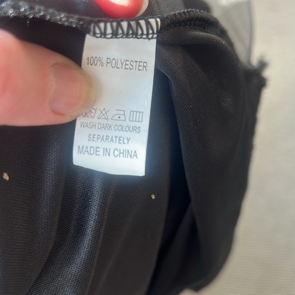 Elegant Black Floral Layered Skirt - Picture 4 of 4